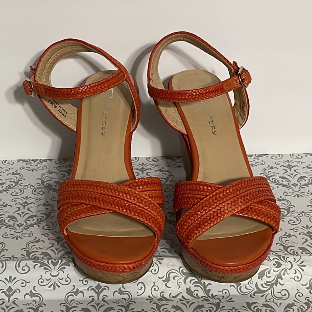 CL by laundry, wedge, platform, sandals. - Picture 2 of 10